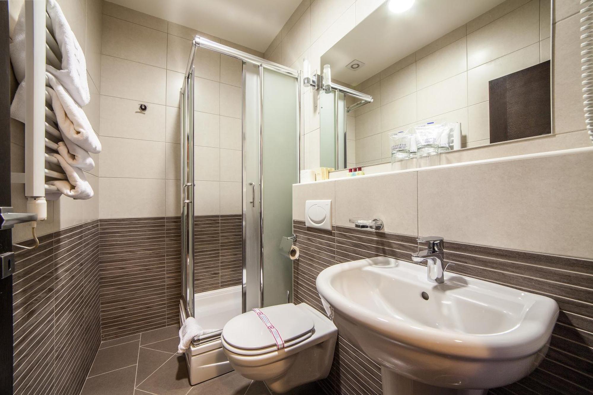 Hotel Terminus Подгориця Номер фото